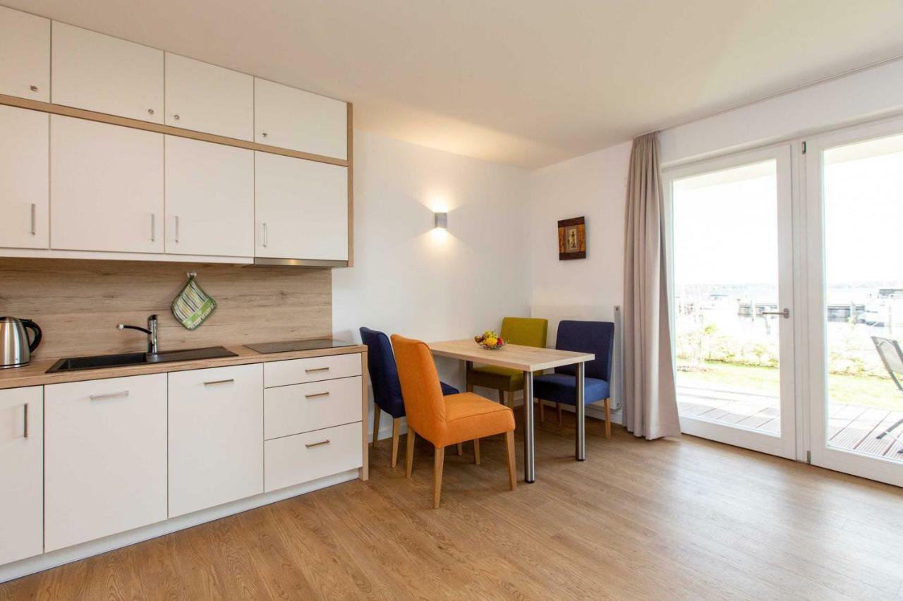 2 Zimmerapartment optional Bootsliegeplatz P6A2 Plau am See Zimmer foto